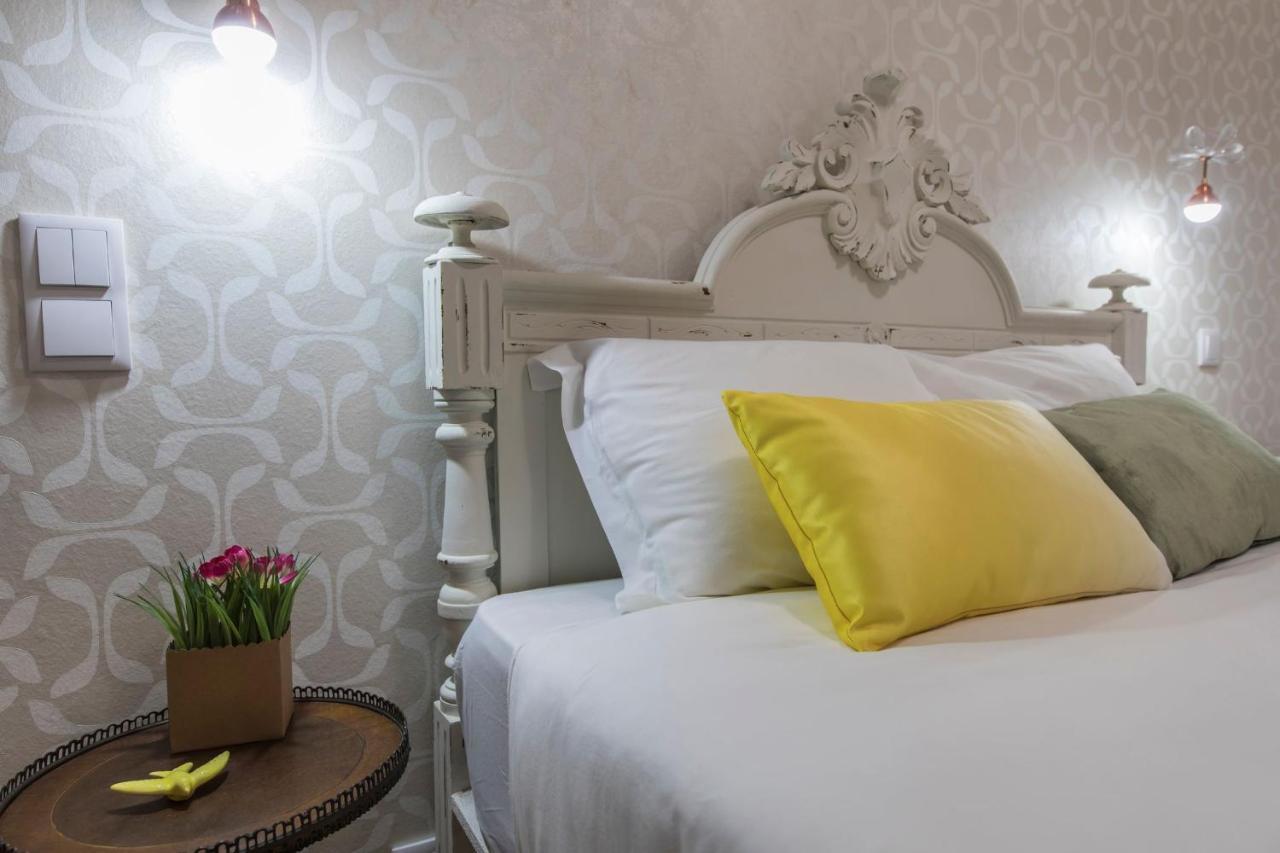 Lovelystay - Vintage Flat Near Santa Justa Elevator! Lisboa Extérieur photo