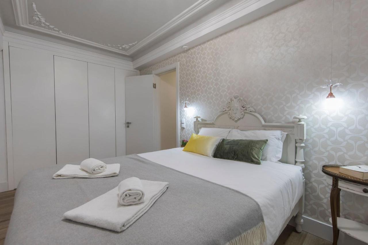 Lovelystay - Vintage Flat Near Santa Justa Elevator! Lisboa Extérieur photo