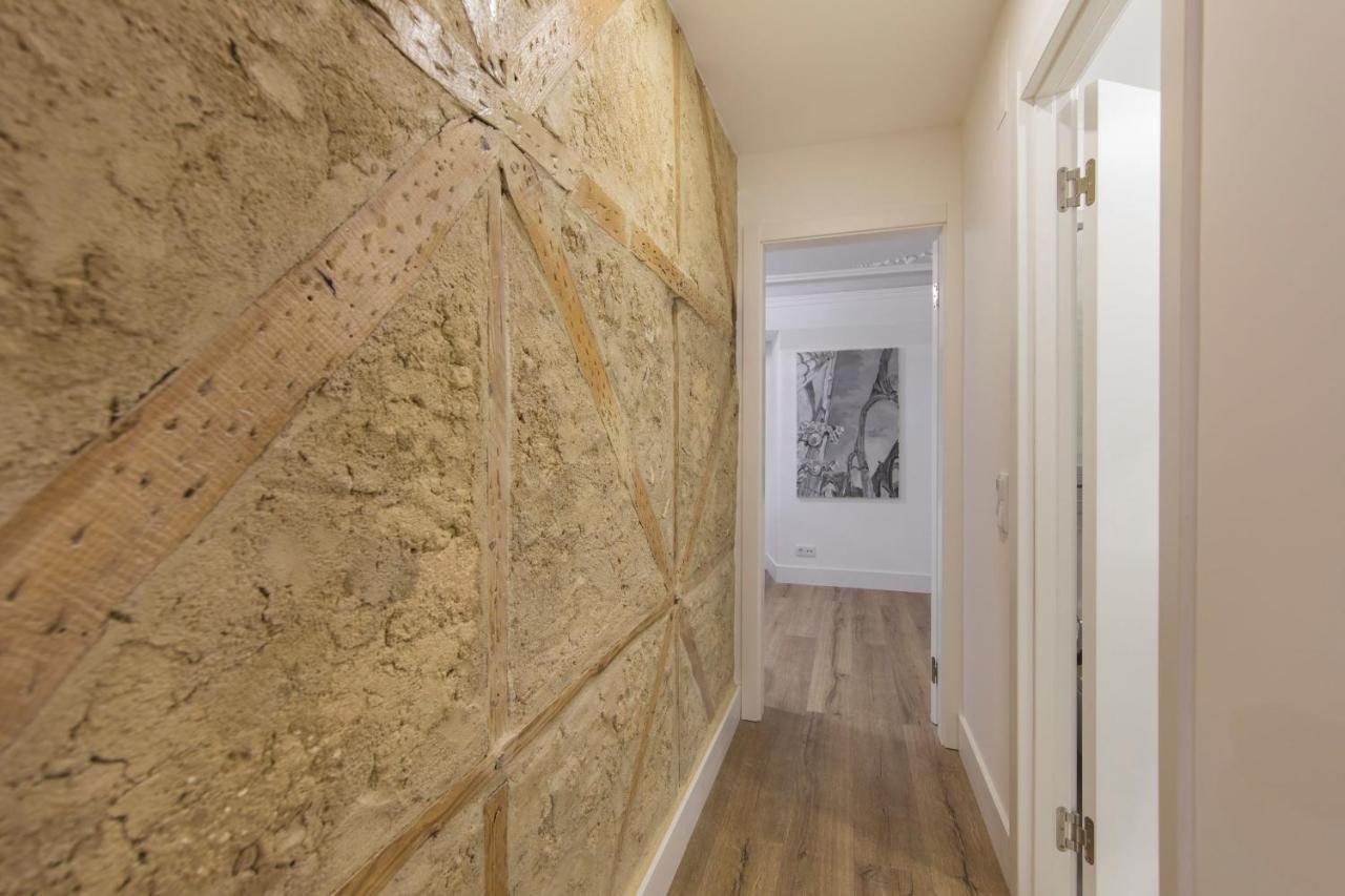 Lovelystay - Vintage Flat Near Santa Justa Elevator! Lisboa Extérieur photo