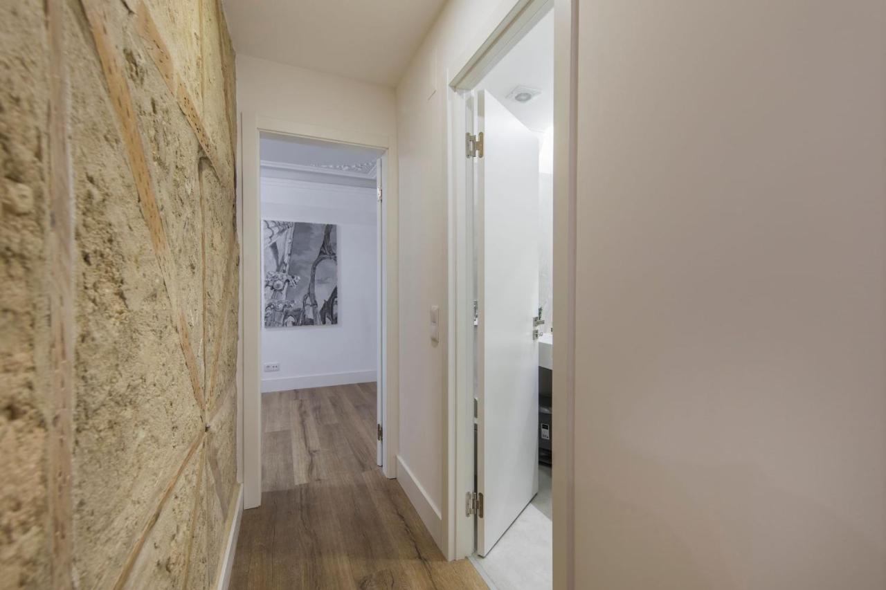 Lovelystay - Vintage Flat Near Santa Justa Elevator! Lisboa Extérieur photo
