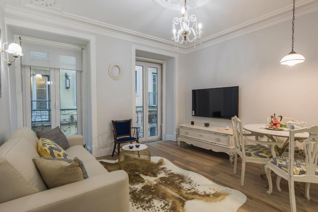Lovelystay - Vintage Flat Near Santa Justa Elevator! Lisboa Extérieur photo